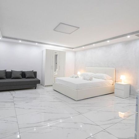Vincenza Apartman Nápoly Kültér fotó